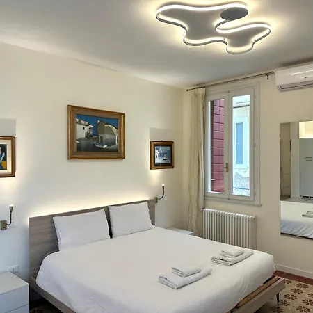 Ca' D'agostino Apartahotel 3*