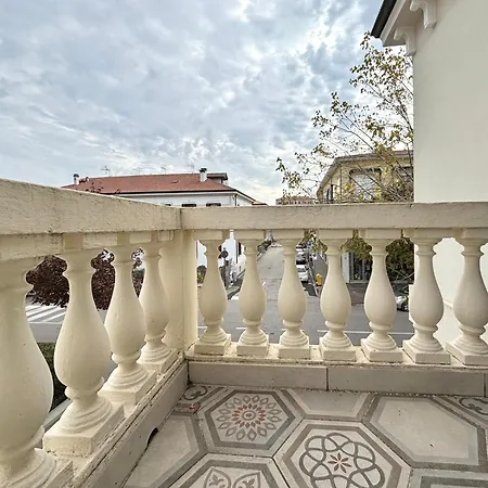 Ca' D'agostino Apartahotel 3*